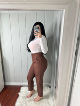 Load image into Gallery viewer, Mina trousers (brown)
